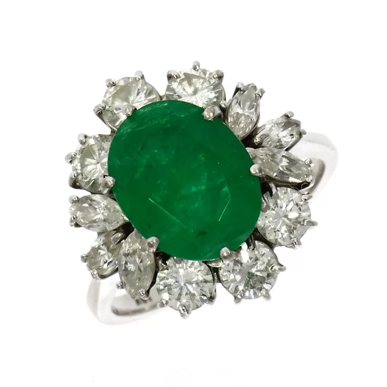 Pre Owned: 18ct White Gold Oval Cut Emerald And Diamond Cluster Ring